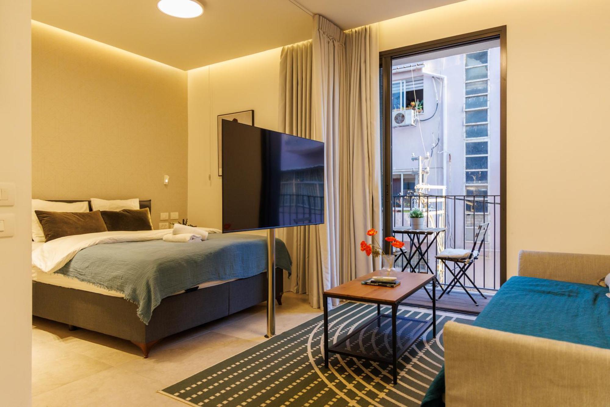 Herzl Luxury Hotel By Nimizz Tel Aviv Exterior photo