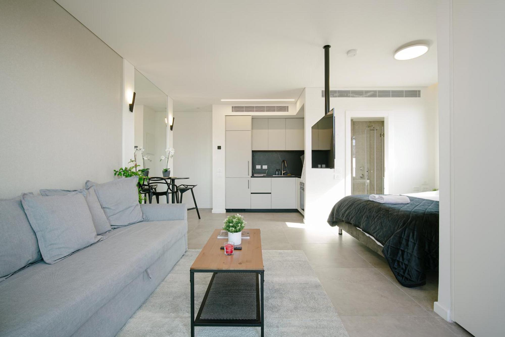 Herzl Luxury Hotel By Nimizz Tel Aviv Exterior photo